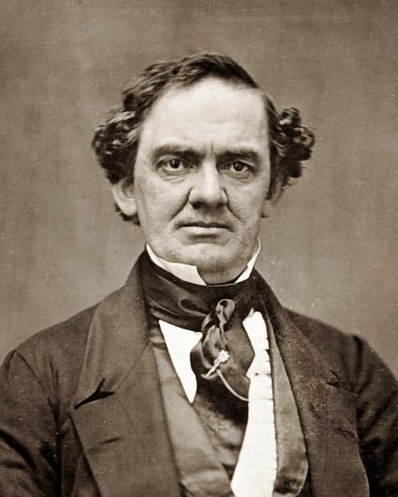 Photograph of PT Barnum. Unattributed, Public domain, via Wikimedia Commons (https://commons.wikimedia.org/wiki/File:PT_Barnum_1851-crop.jpg)